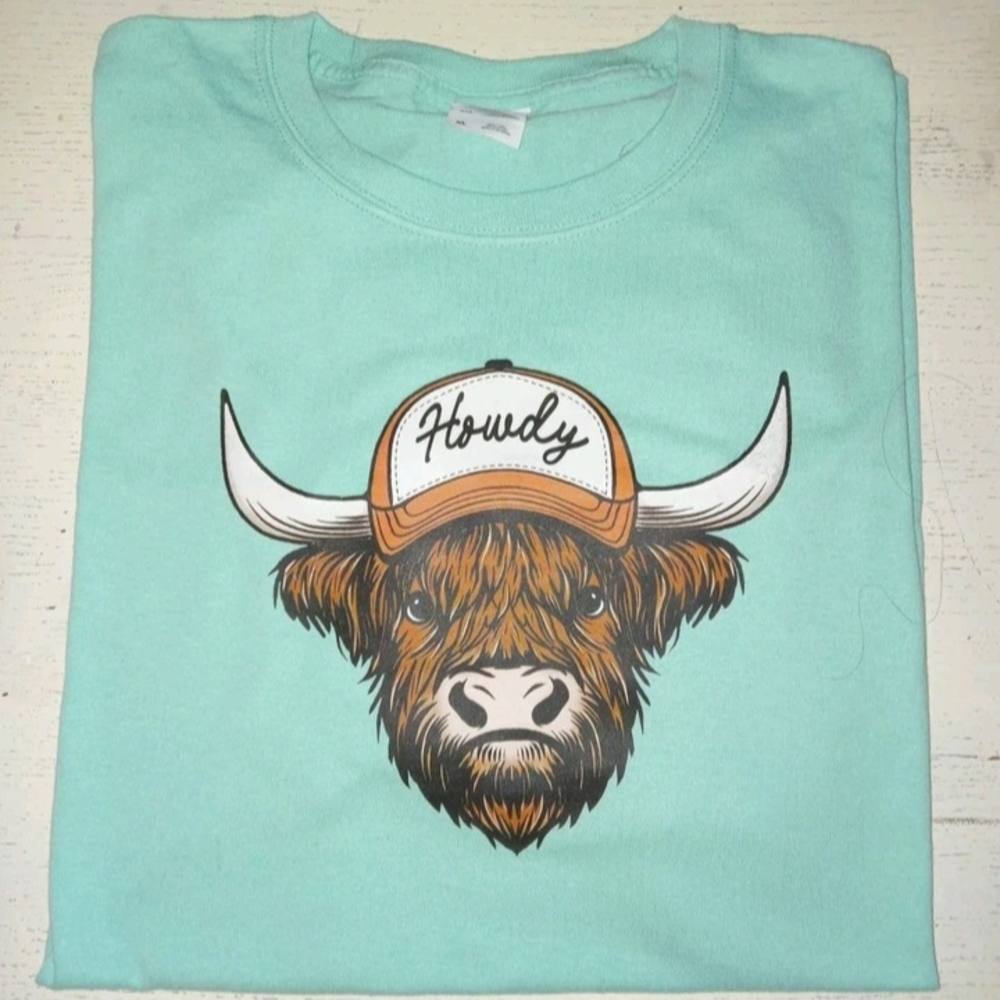 NEW! Highland Cow "HOWDY" Jerzees Women's T Shirt Sz XL.
